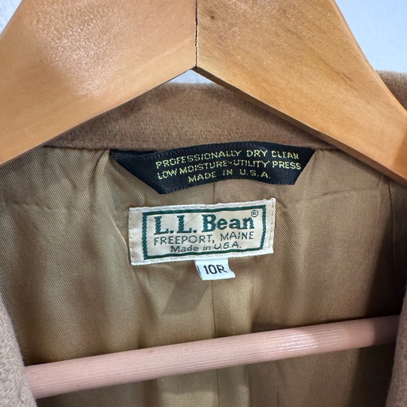 Vintage LL Bean Wool Camel Blazer - Picture 3 of 7